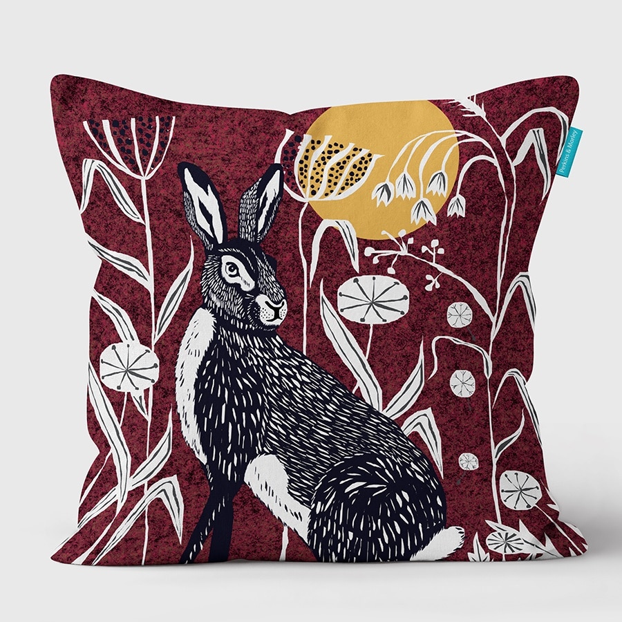 J2WILDER2cushbrownred-Hare-cushion-photo-brown-red-square-web